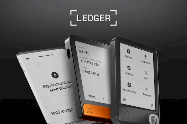 假客服私信“帮你处理问题”：为什么越热心越要警惕